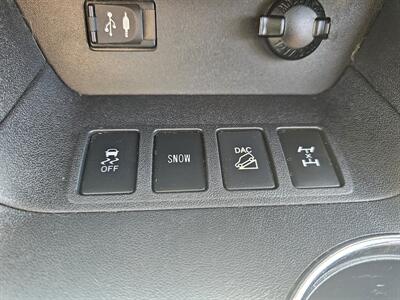 2016 Toyota Highlander Platinum   - Photo 24 - Redding, CA 96001