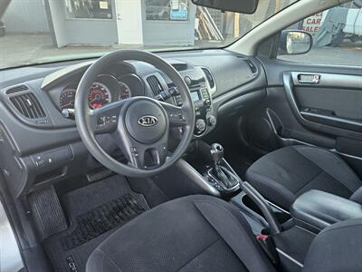 2013 Kia Forte Koup EX   - Photo 6 - Everett, WA 98201