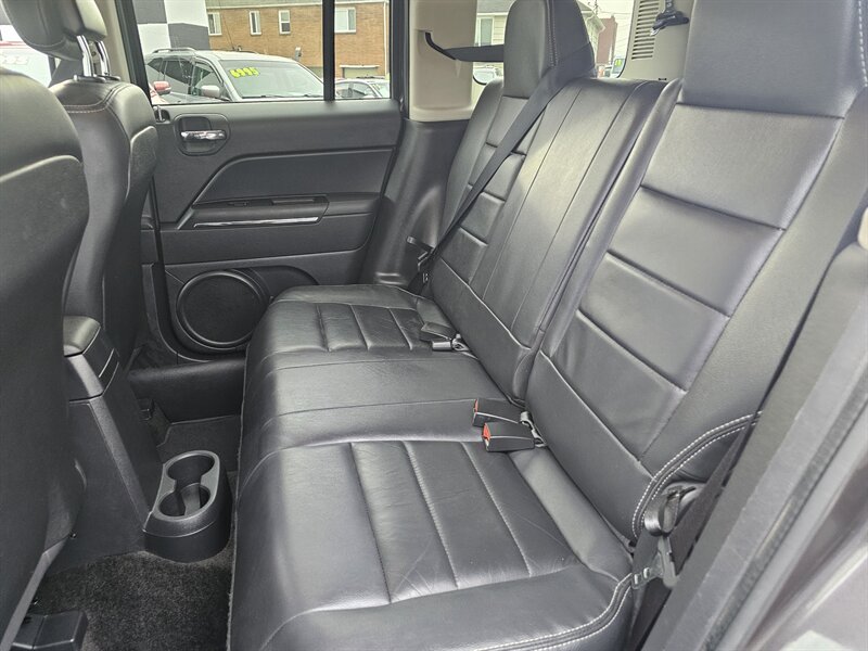 2015 Jeep Patriot Limited - Photo 5 - Everett, WA 98201