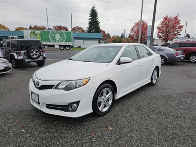 2014 Toyota Camry SE   - Photo 3 - Everett, WA 98201