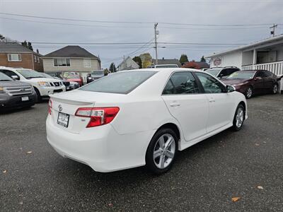 2014 Toyota Camry SE   - Photo 10 - Everett, WA 98201