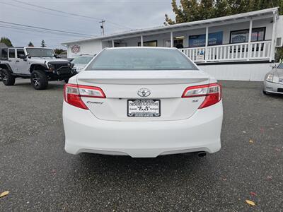 2014 Toyota Camry SE   - Photo 9 - Everett, WA 98201