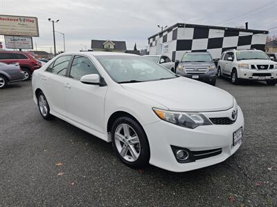 2014 Toyota Camry SE Sedan