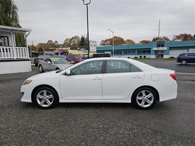 2014 Toyota Camry SE   - Photo 7 - Everett, WA 98201