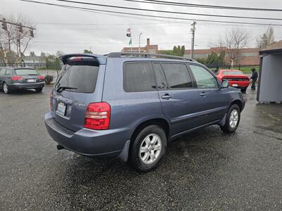 2003 Toyota Highlander   - Photo 9 - Everett, WA 98201
