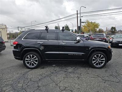 2017 Jeep Grand Cherokee Overland   - Photo 11 - Everett, WA 98201