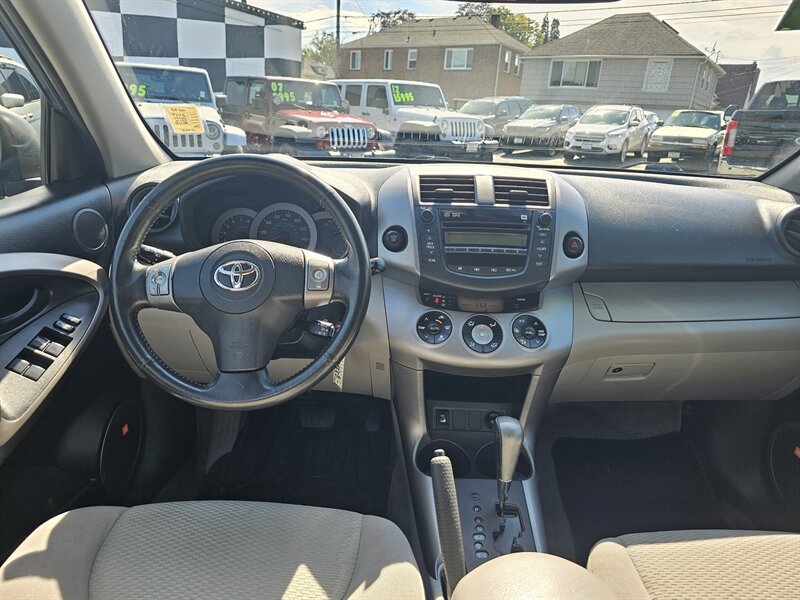 2007 Toyota RAV4 Limited - Photo 8 - Everett, WA 98201