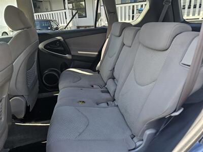 2007 Toyota RAV4 Limited - Photo 5 - Everett, WA 98201