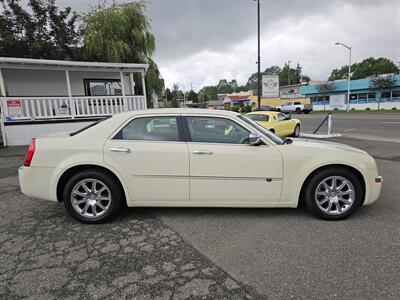 2010 Chrysler 300 C HEMI   - Photo 11 - Everett, WA 98201