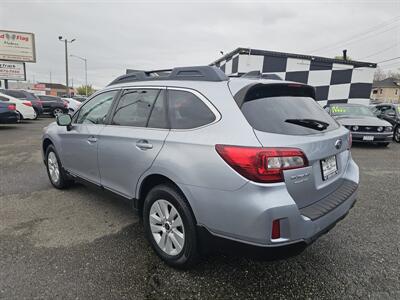 2017 Subaru Outback 2.5i Premium   - Photo 8 - Everett, WA 98201