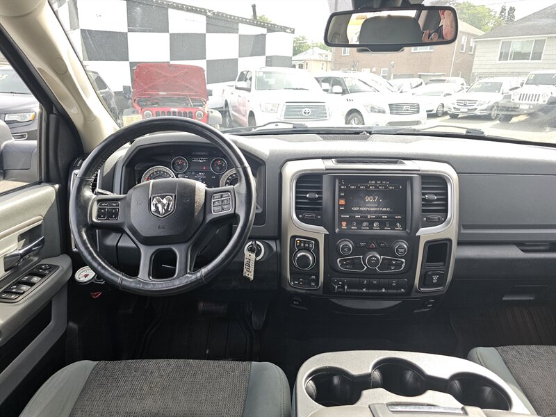2014 RAM 1500 SLT - Photo 6 - Everett, WA 98201
