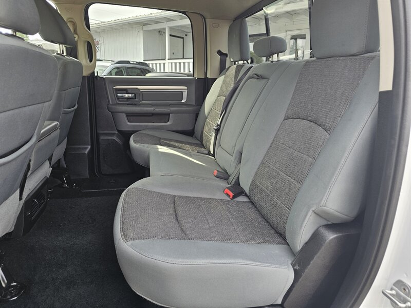 2014 RAM 1500 SLT - Photo 5 - Everett, WA 98201