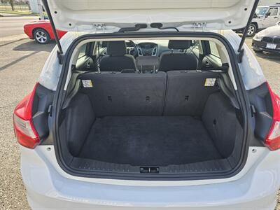 2014 Ford Focus SE   - Photo 12 - Everett, WA 98201