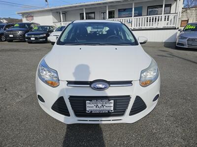2014 Ford Focus SE   - Photo 2 - Everett, WA 98201