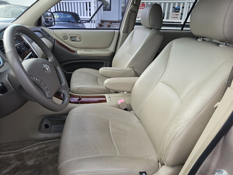 2005 Toyota Highlander Limited - Photo 4 - Everett, WA 98201