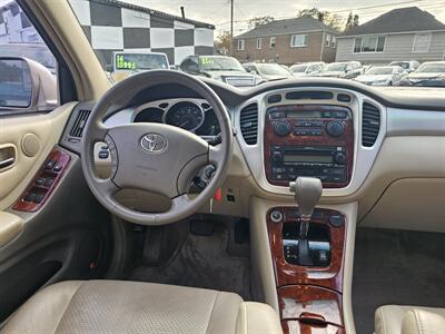 2005 Toyota Highlander Limited - Photo 6 - Everett, WA 98201