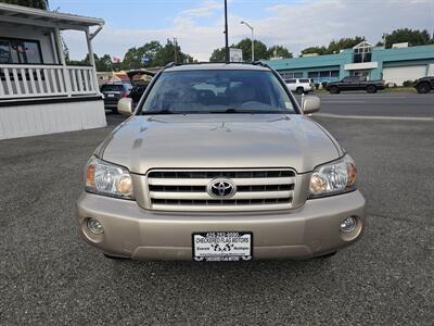 2005 Toyota Highlander Limited - Photo 2 - Everett, WA 98201