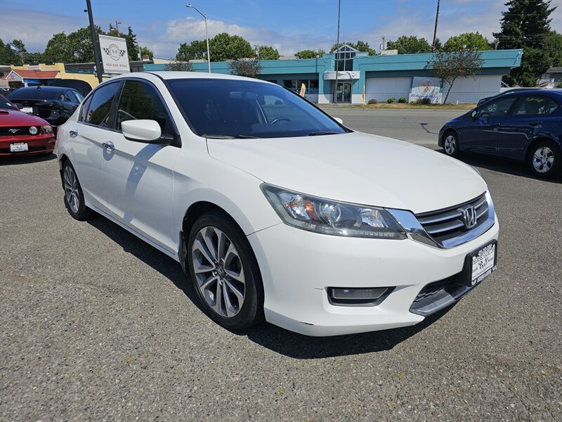2014 Honda Accord Sport - Photo 1 - Everett, WA 98201