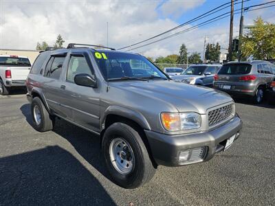 2001 Nissan Pathfinder SE  