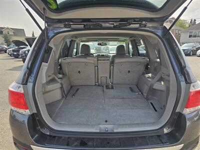 2012 Toyota Highlander SE   - Photo 13 - Everett, WA 98201