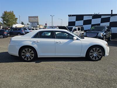 2016 Chrysler 200 S - Photo 11 - Everett, WA 98201