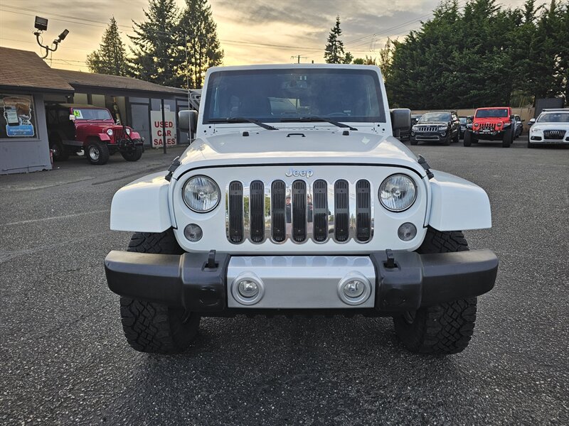 2014 Jeep Wrangler Unlimited Sahara - Photo 2 - Everett, WA 98201