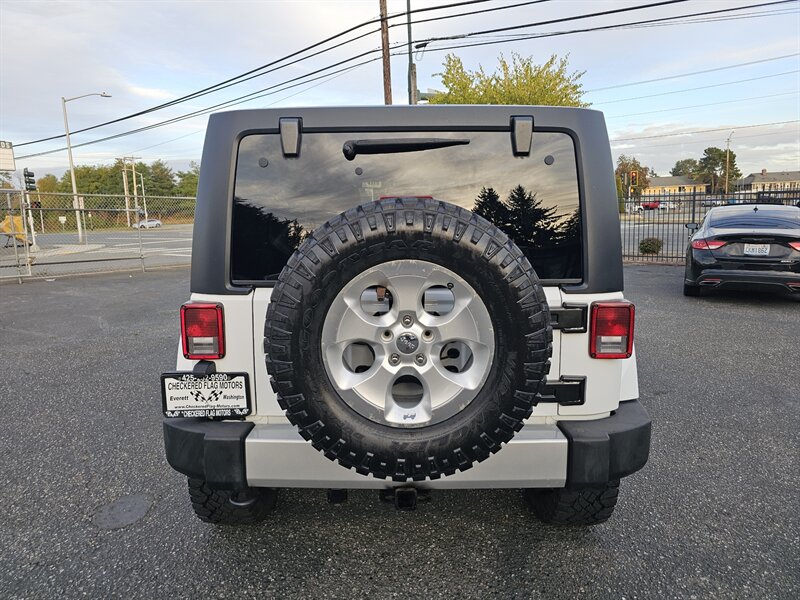 2014 Jeep Wrangler Unlimited Sahara - Photo 9 - Everett, WA 98201
