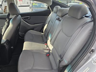2013 Hyundai ELANTRA limited   - Photo 5 - Everett, WA 98201