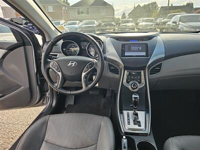 2013 Hyundai ELANTRA limited   - Photo 6 - Everett, WA 98201