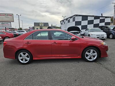 2012 Toyota Camry SE   - Photo 11 - Everett, WA 98201