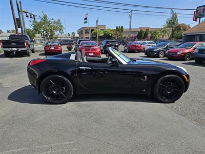 2006 Pontiac Solstice   - Photo 18 - Everett, WA 98201