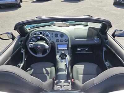 2006 Pontiac Solstice   - Photo 19 - Everett, WA 98201