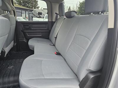 2019 RAM 1500 SXT Plus   - Photo 5 - Everett, WA 98201