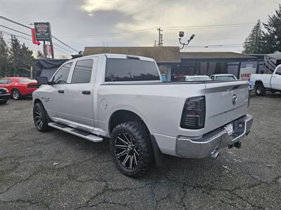 2019 RAM 1500 SXT Plus   - Photo 8 - Everett, WA 98201