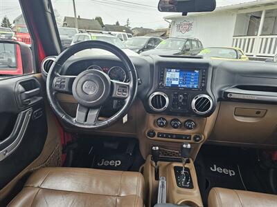 2012 Jeep Wrangler Unlimited Sahara   - Photo 6 - Everett, WA 98201