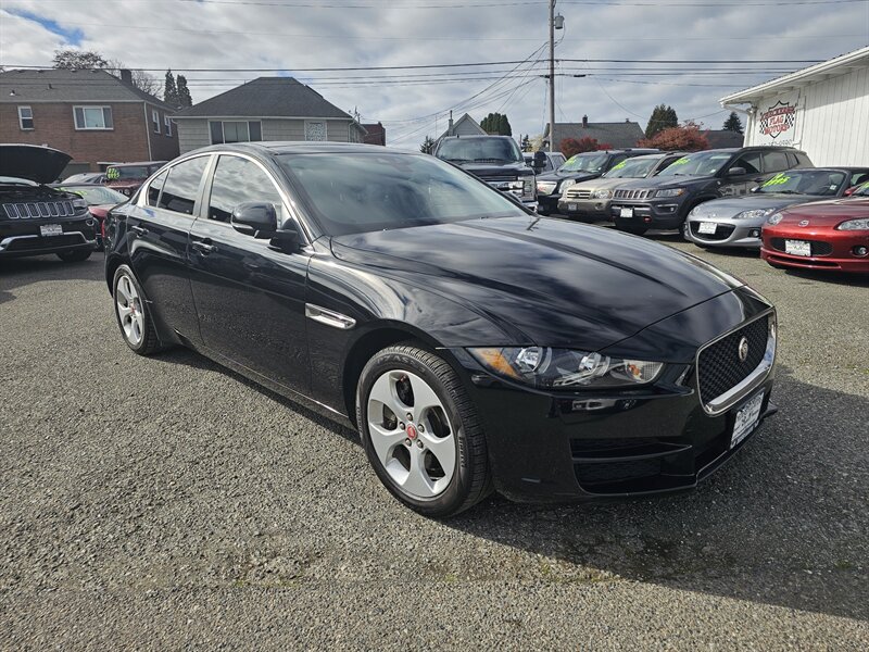 2017 Jaguar XE Base