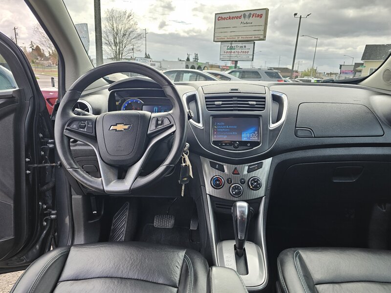 View vehicle photo 6