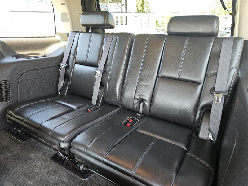 2009 GMC Yukon Denali - Photo 6 - Everett, WA 98201