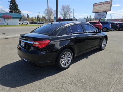 2013 Chrysler 200 Limited   - Photo 10 - Everett, WA 98201