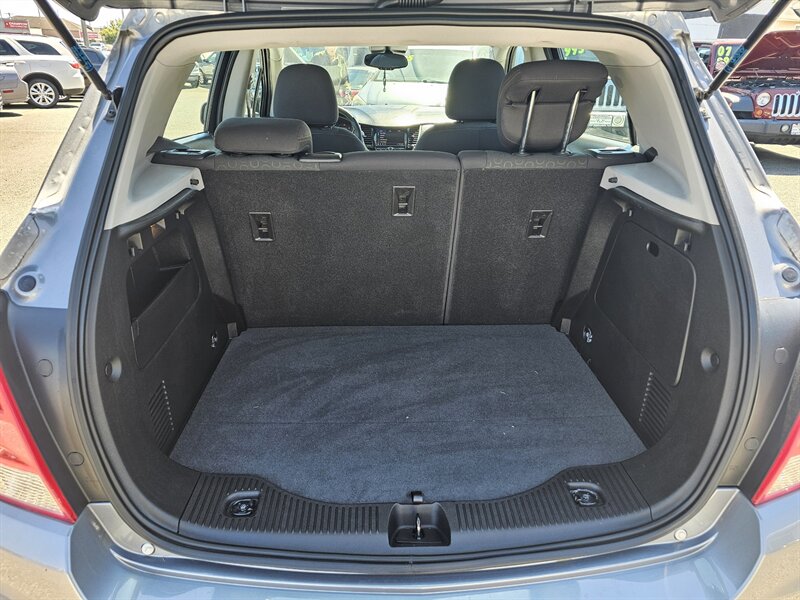 2020 Chevrolet Trax LS - Photo 12 - Everett, WA 98201