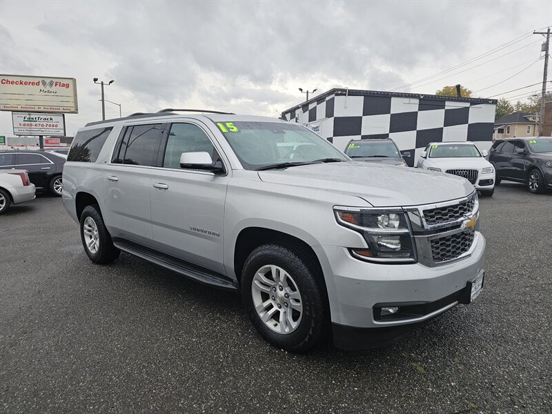 2015 Chevrolet Suburban LT  