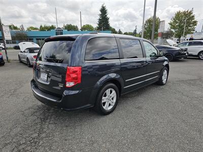 2013 Dodge Grand Caravan Passenger Crew   - Photo 10 - Everett, WA 98201