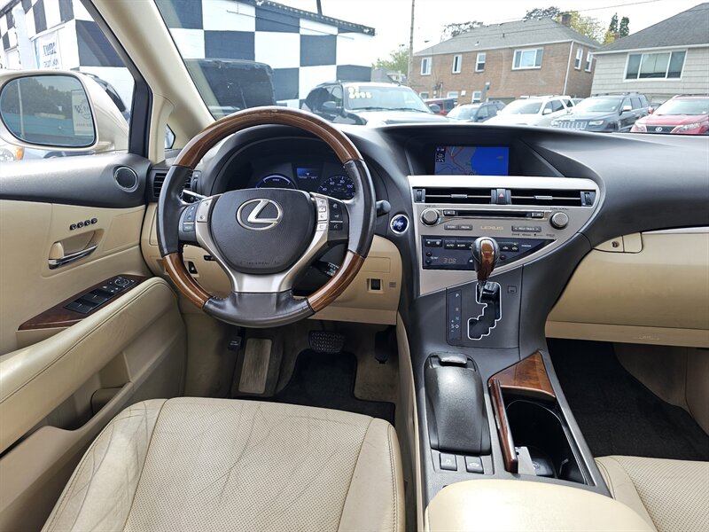 2013 Lexus RX 450h - Photo 6 - Everett, WA 98201