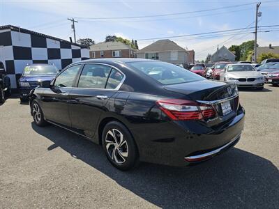 2016 Honda Accord LX   - Photo 8 - Everett, WA 98201