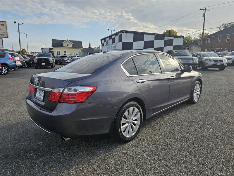 2013 Honda Accord EX-L - Photo 10 - Everett, WA 98201