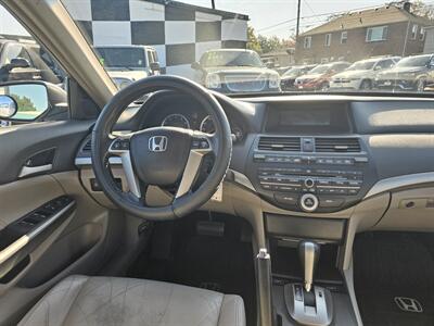 2009 Honda Accord EX-L - Photo 6 - Everett, WA 98201