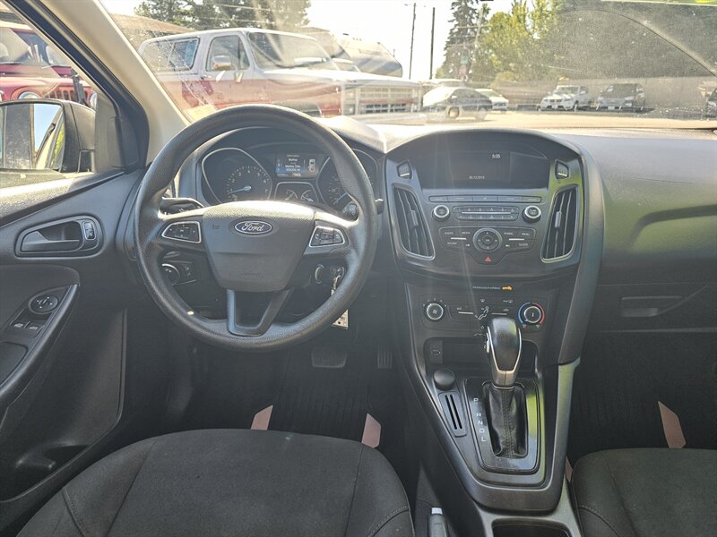 2018 Ford Focus S - Photo 6 - Everett, WA 98201