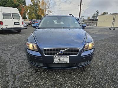 2005 Volvo V50 2.4i   - Photo 2 - Everett, WA 98201