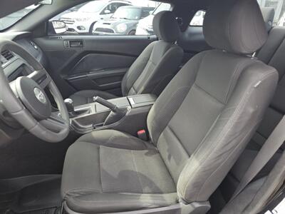 2012 Ford Mustang V6 - Photo 4 - Everett, WA 98201