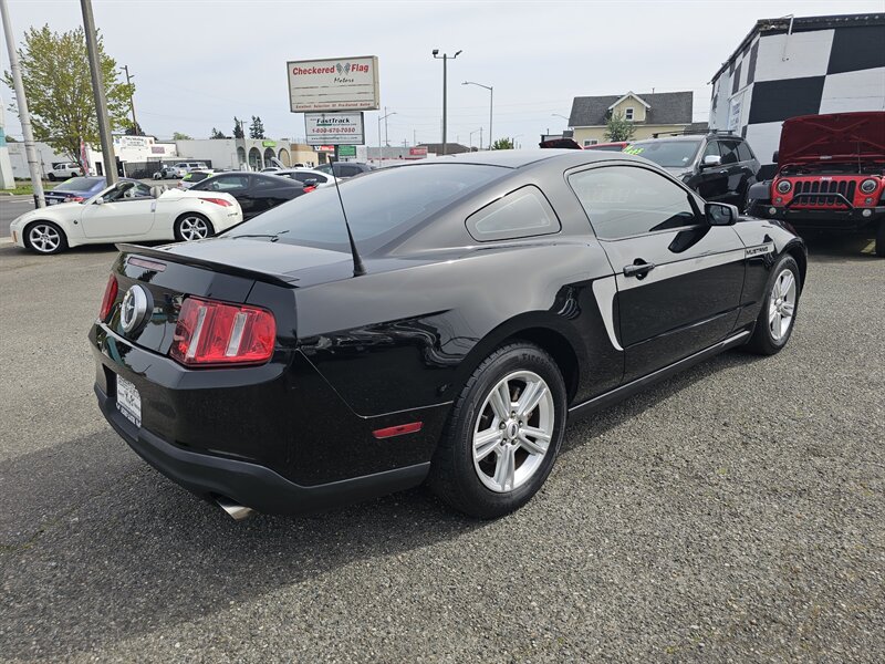 2012 Ford Mustang V6 - Photo 10 - Everett, WA 98201